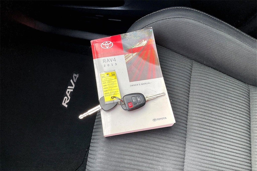 2013 Toyota RAV4 XLE