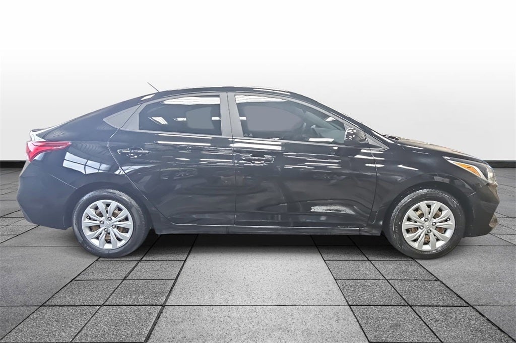 2022 Hyundai Accent SE