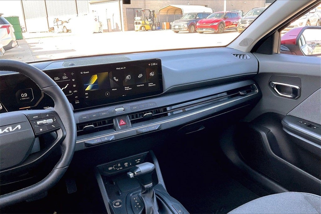 2025 Kia K4 EX