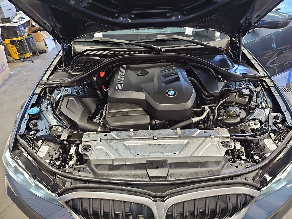 2025 BMW 3 Series 330i xDrive