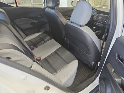 2022 Nissan Kicks SR