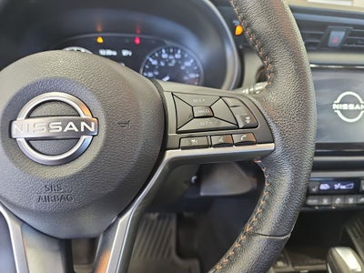 2022 Nissan Kicks SR