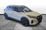 2022 Nissan Kicks SR