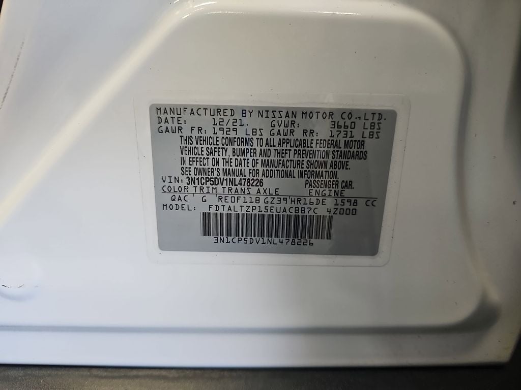 2022 Nissan Kicks SR