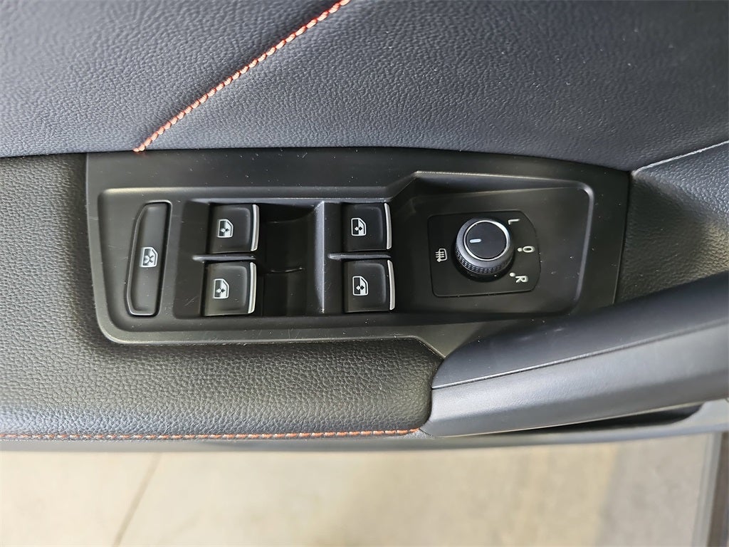 2024 Volkswagen Tiguan 2.0T Wolfsburg Edition