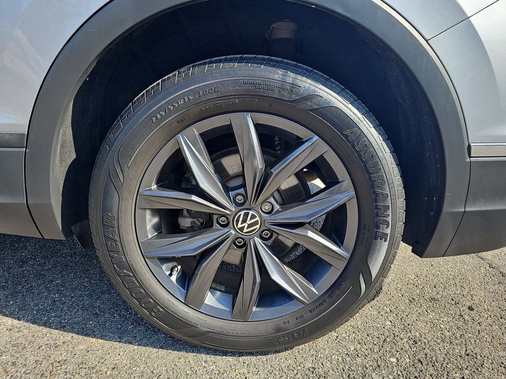2023 Volkswagen Tiguan 2.0T SE