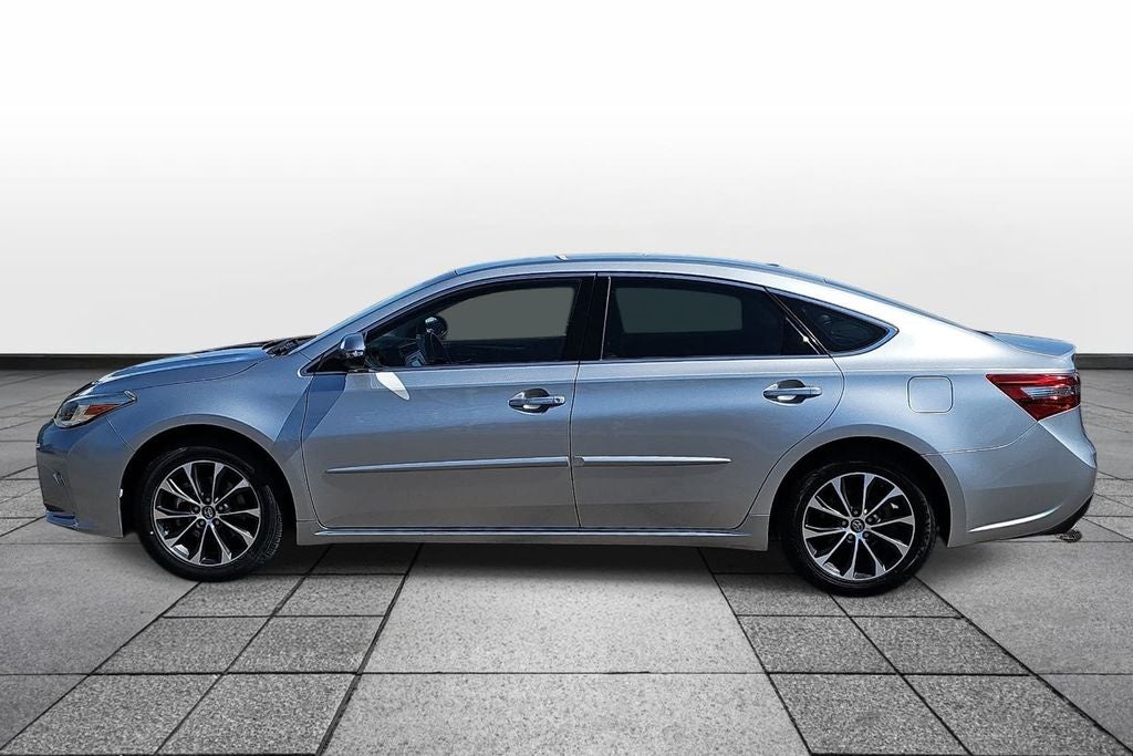 2016 Toyota Avalon XLE