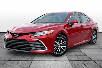 2023 Toyota Camry Hybrid XLE
