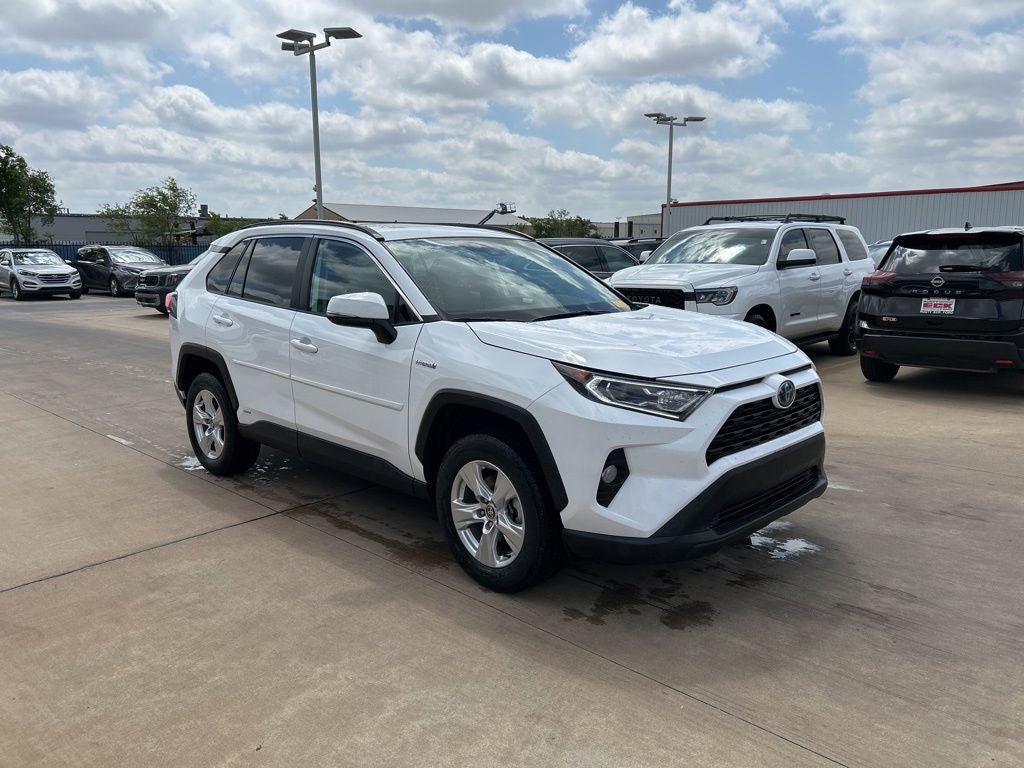 2021 Toyota RAV4 Hybrid XLE
