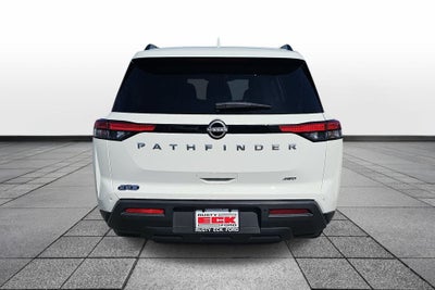 2025 Nissan Pathfinder SV