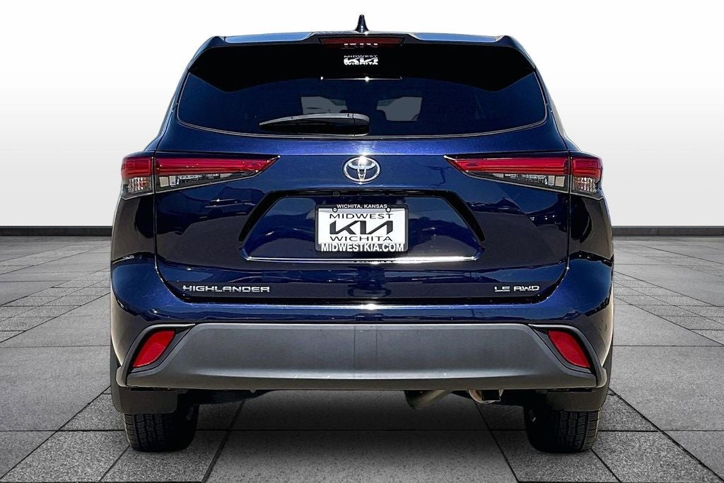 2021 Toyota Highlander LE
