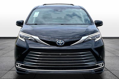 2024 Toyota Sienna Platinum 7 Passenger