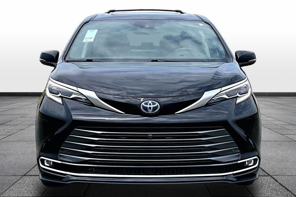 2024 Toyota Sienna Platinum 7 Passenger