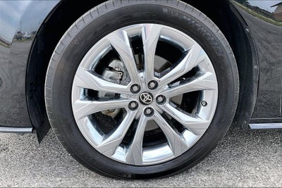 2024 Toyota Sienna Platinum 7 Passenger
