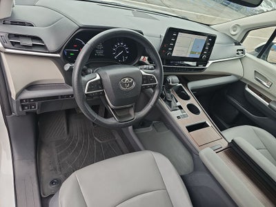 2021 Toyota Sienna XLE 7 Passenger