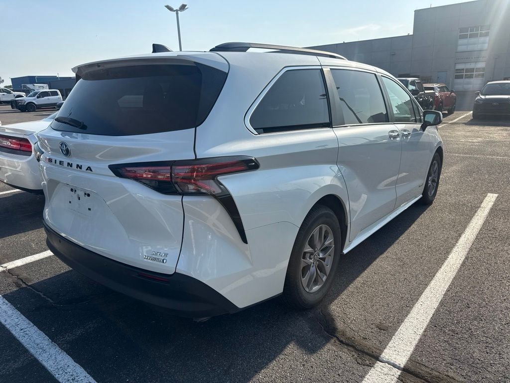 2021 Toyota Sienna XLE 7 Passenger