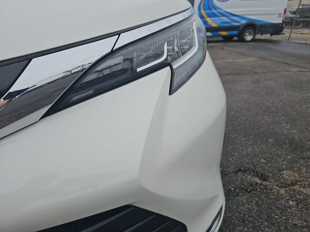 2021 Toyota Sienna XLE 7 Passenger