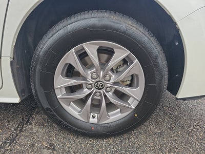 2021 Toyota Sienna XLE 7 Passenger