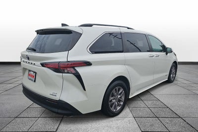2021 Toyota Sienna XLE 7 Passenger