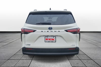 2021 Toyota Sienna XLE 7 Passenger