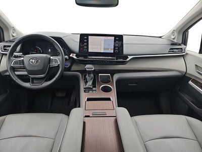 2021 Toyota Sienna XLE 7 Passenger