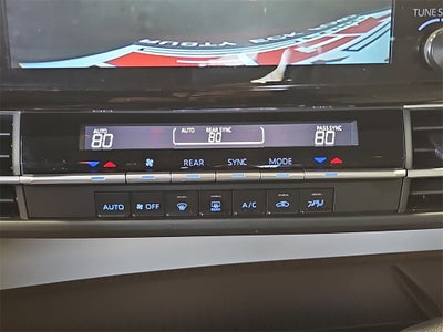 2024 Toyota Sienna LE 8 Passenger