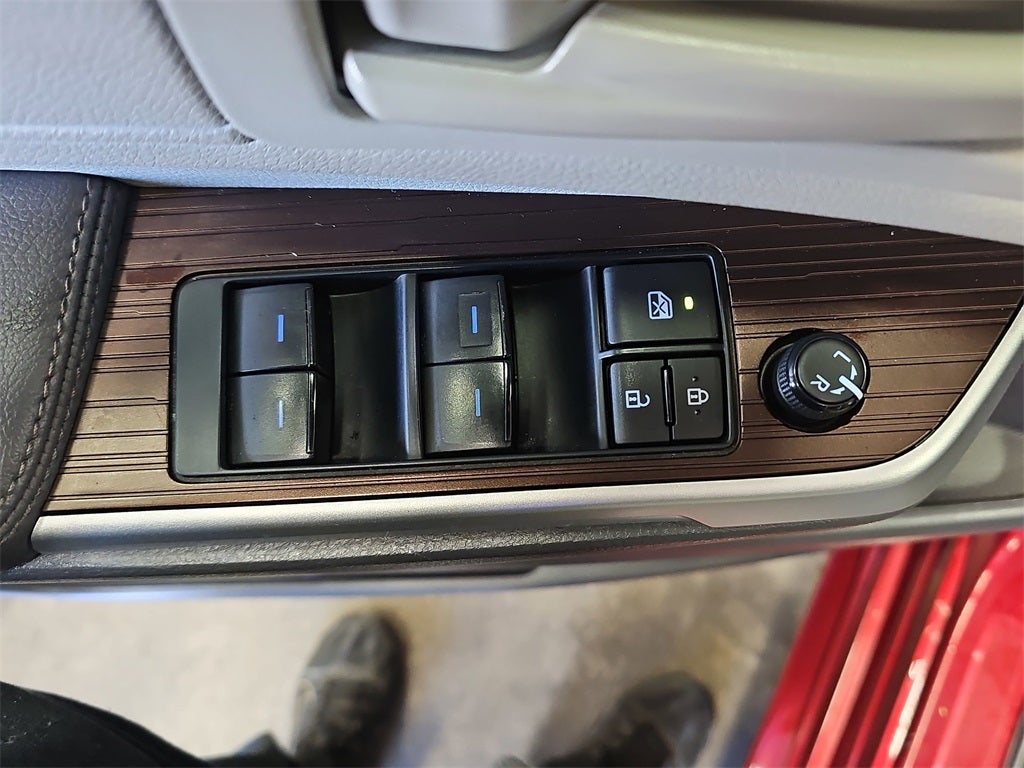 2024 Toyota Sienna LE 8 Passenger