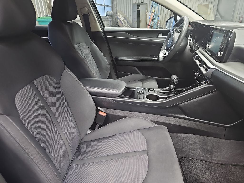 2022 Kia K5 LXS