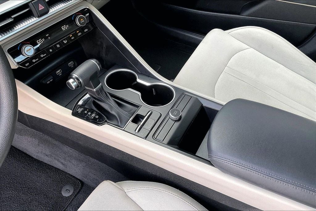 2022 Kia K5 LXS