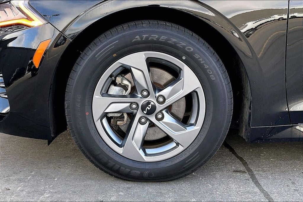 2022 Kia K5 LXS