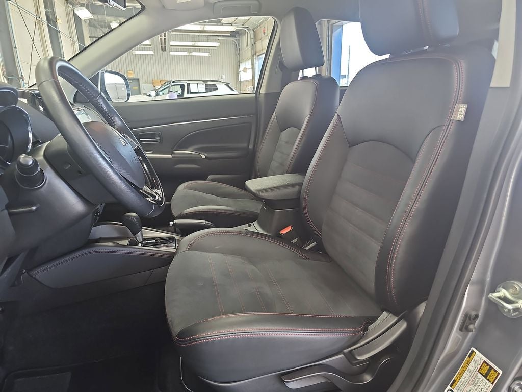 2025 Mitsubishi Outlander Sport 2.0 ES