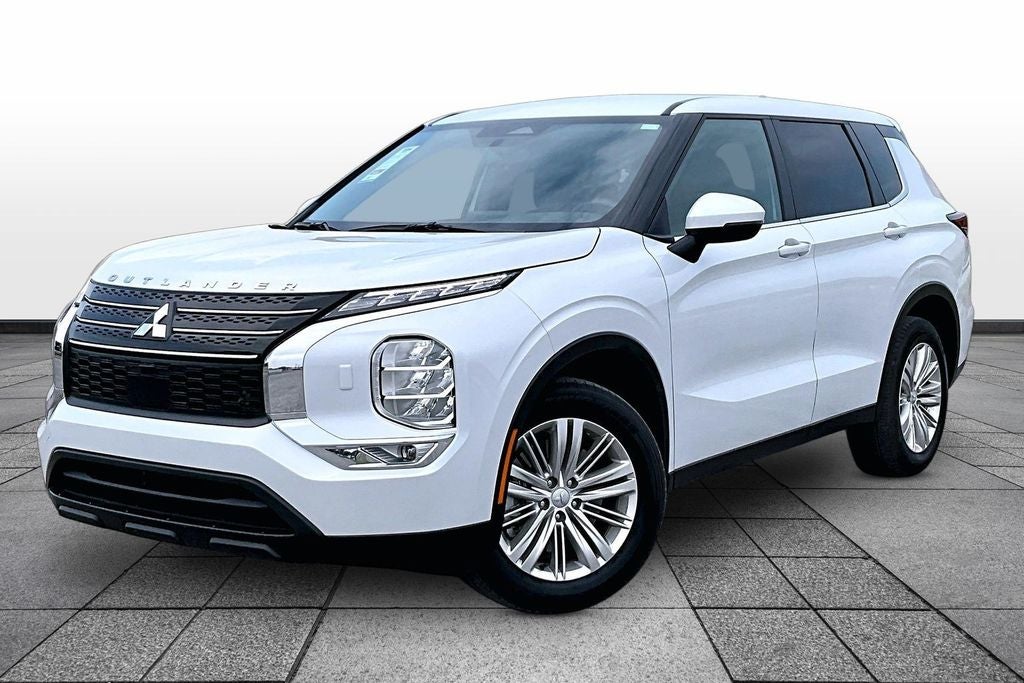 2024 Mitsubishi Outlander ES