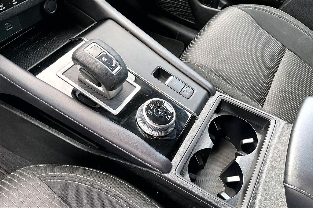 2024 Mitsubishi Outlander ES