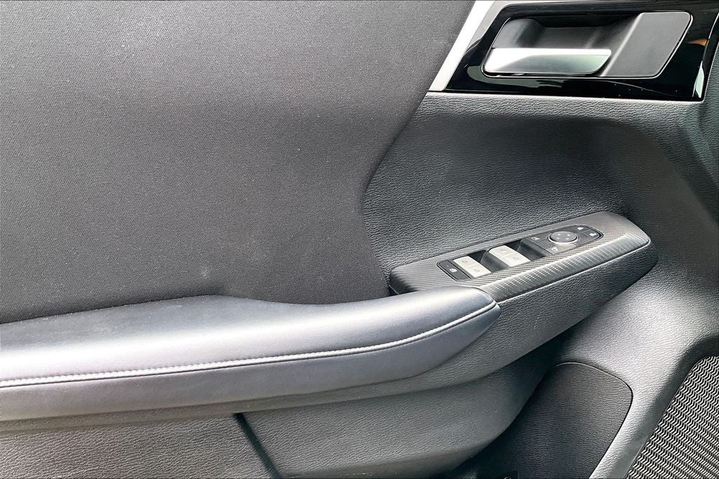 2024 Mitsubishi Outlander ES