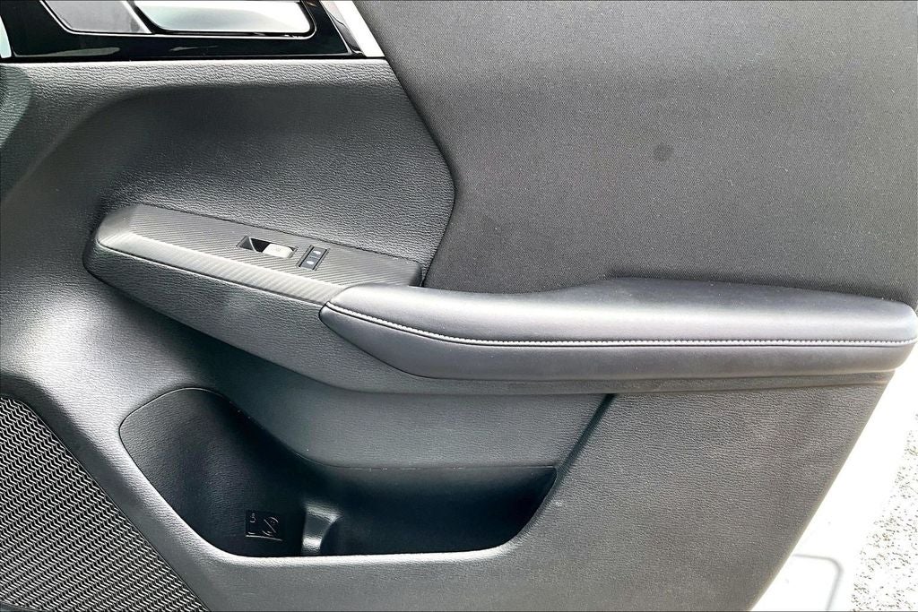 2024 Mitsubishi Outlander ES