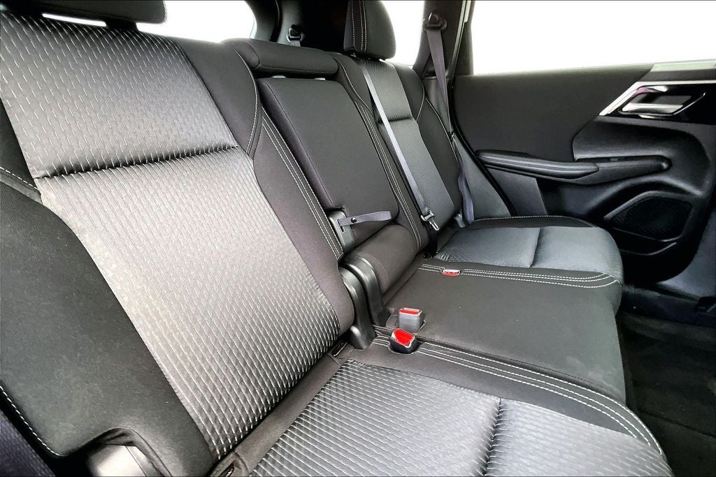 2024 Mitsubishi Outlander ES