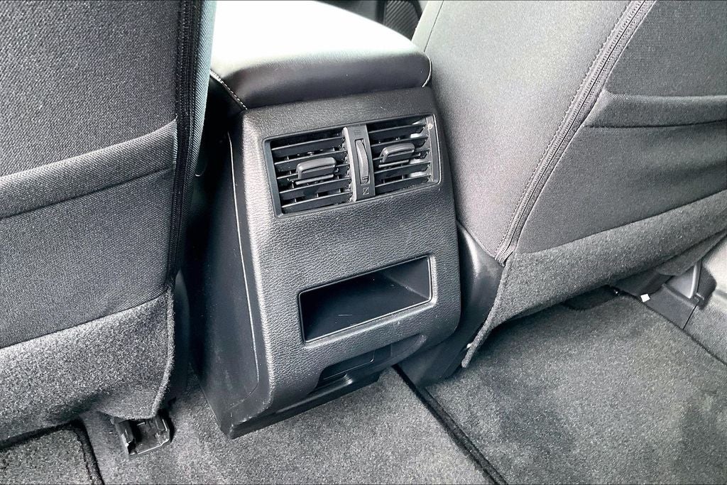 2024 Mitsubishi Outlander ES
