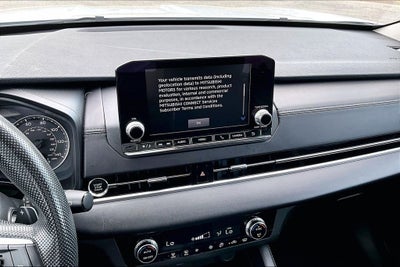 2024 Mitsubishi Outlander ES