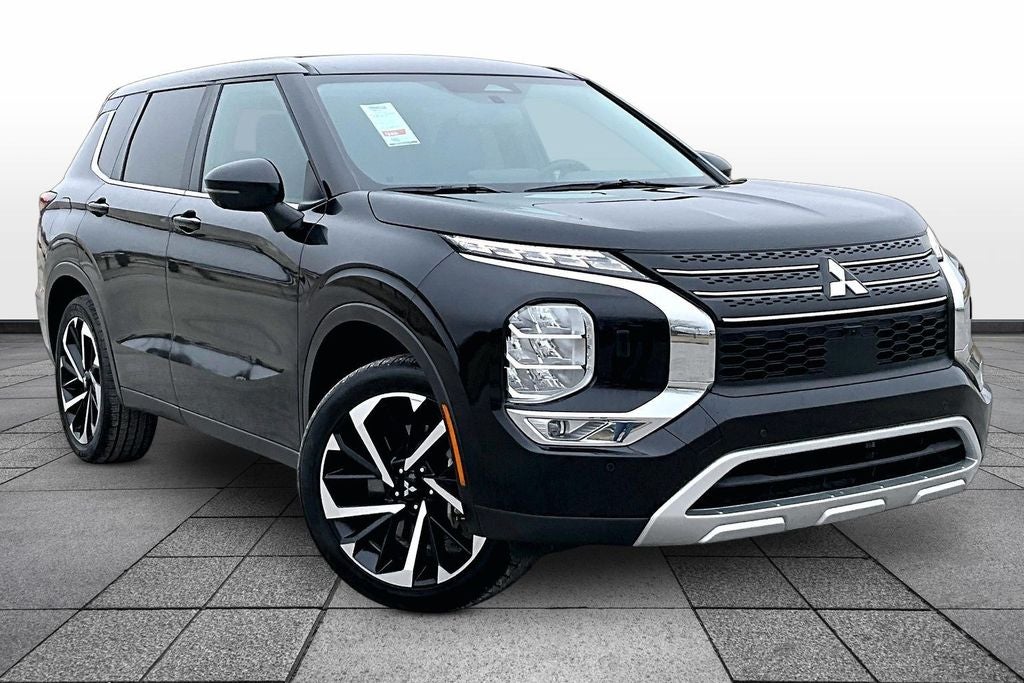 2024 Mitsubishi Outlander SE Black Edition