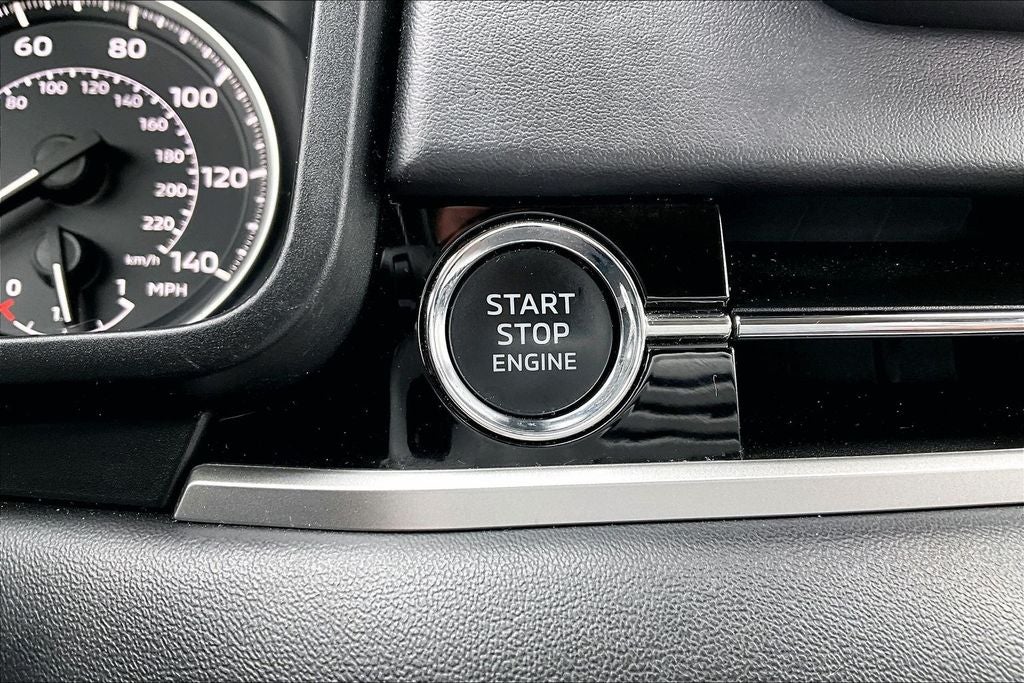 2024 Mitsubishi Outlander SE Black Edition