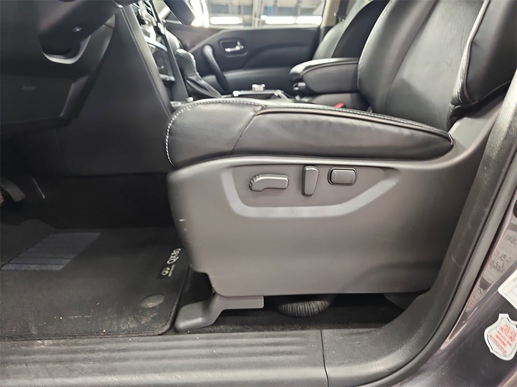 2024 INFINITI QX80 LUXE