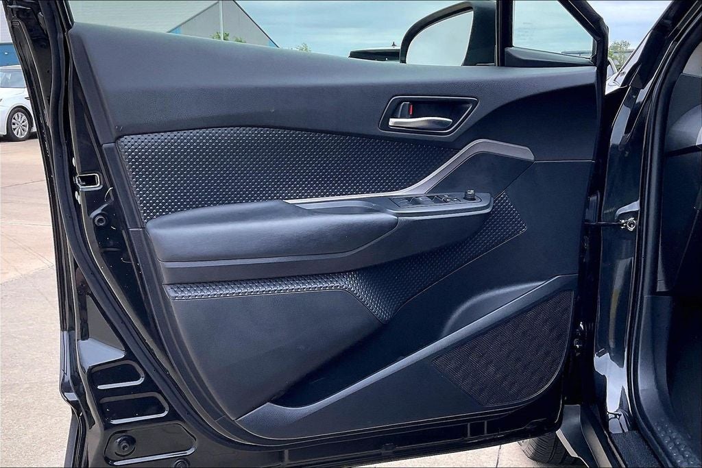 2021 Toyota C-HR LE