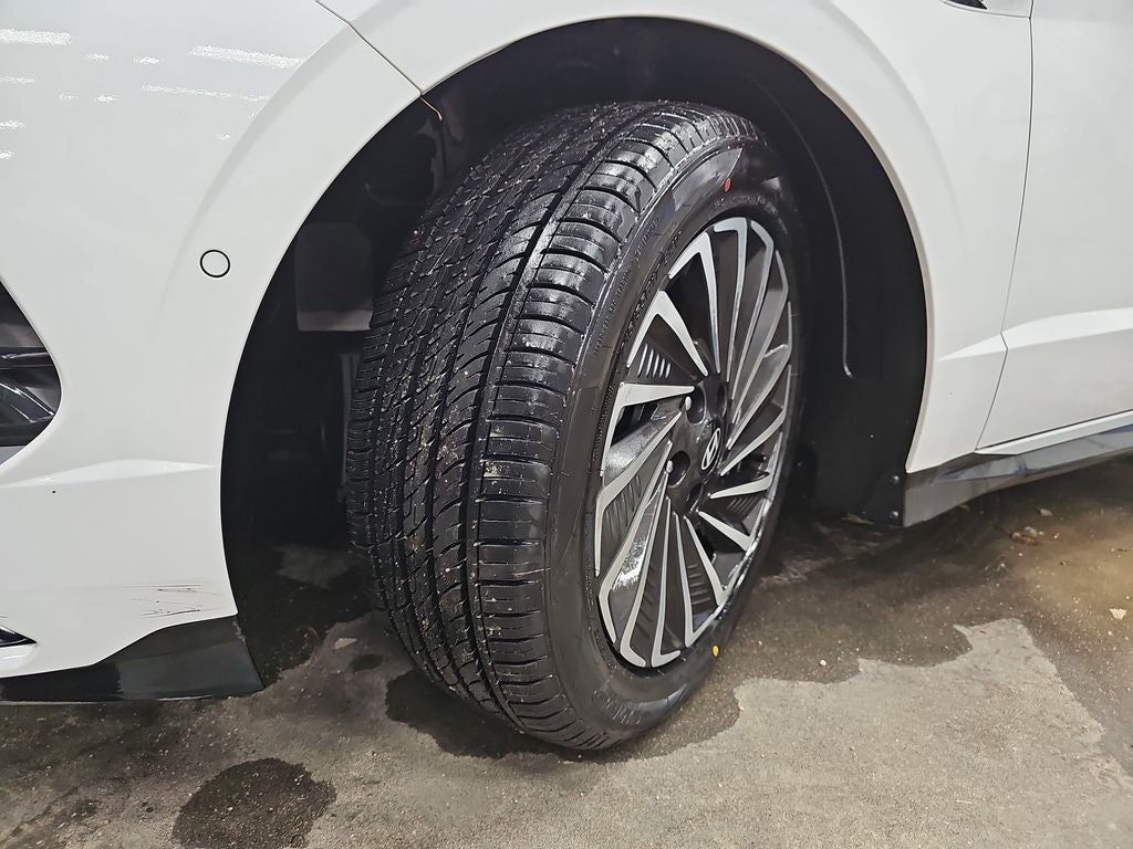 2024 Hyundai Sonata Hybrid Limited