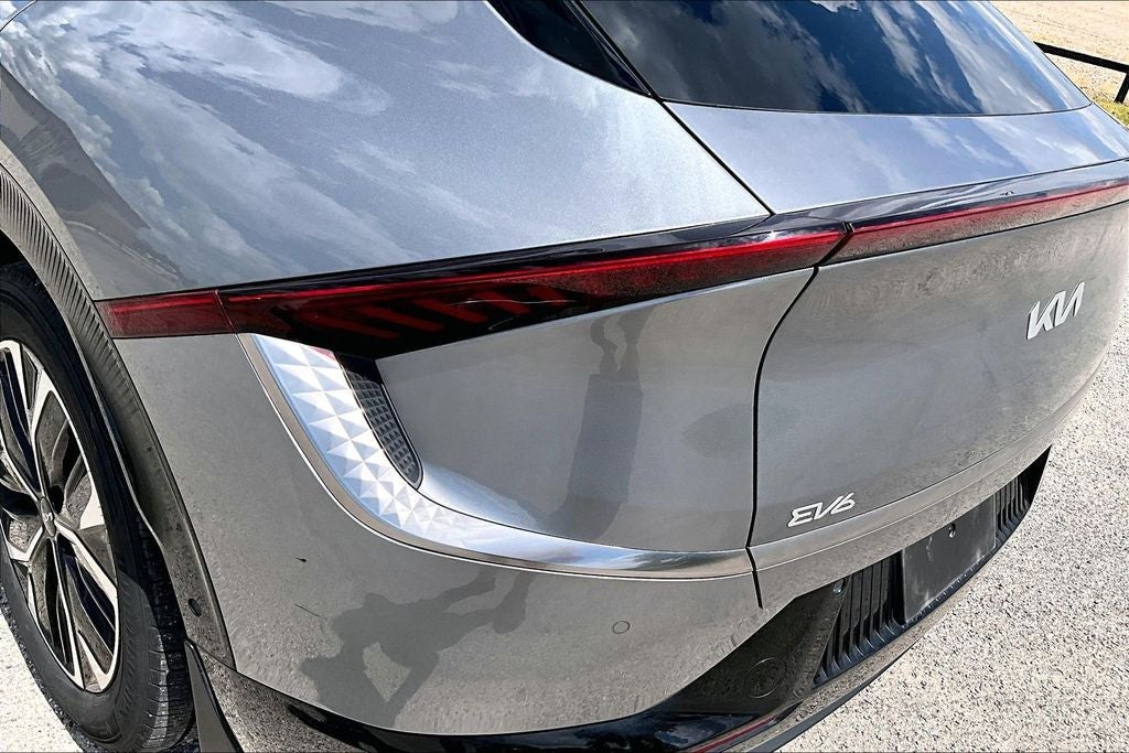 2022 Kia EV6 Wind
