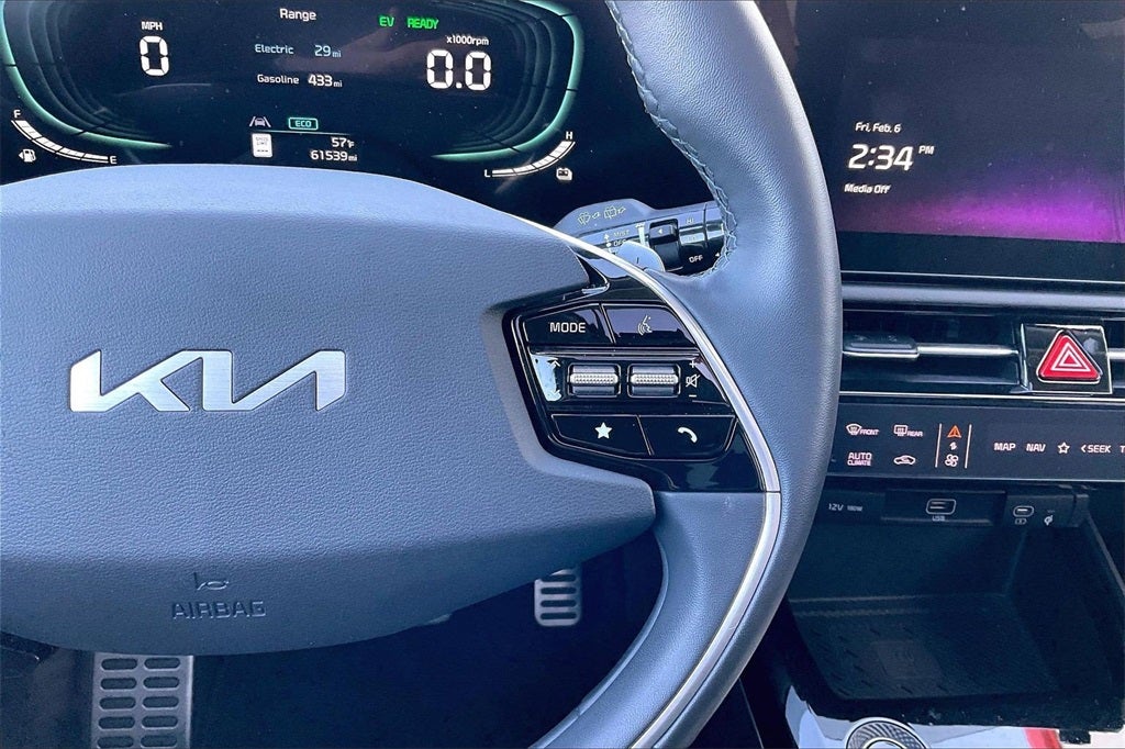 2023 Kia Niro Plug-In Hybrid SX
