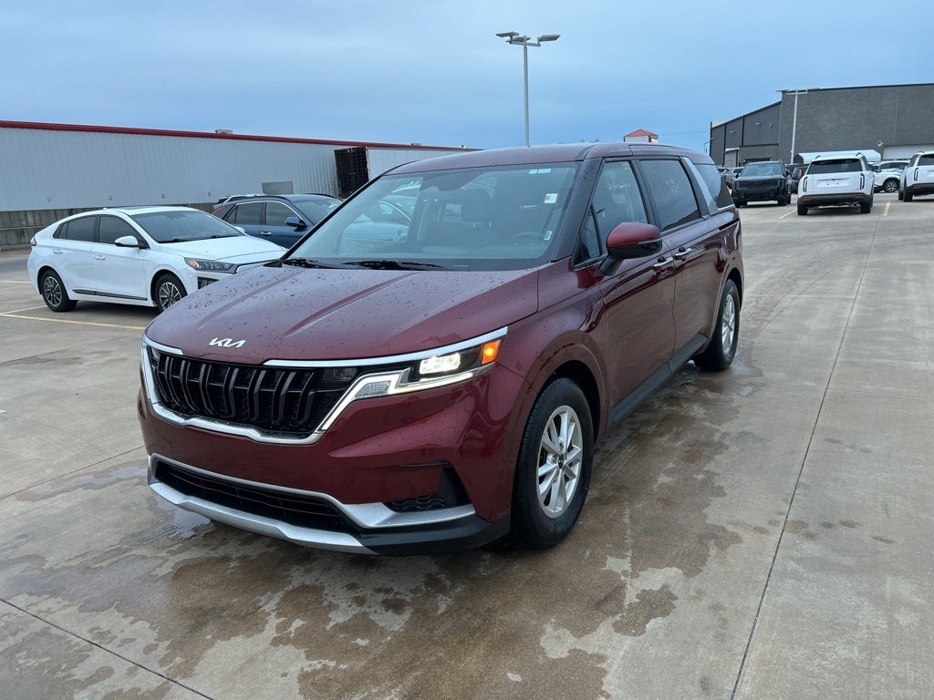 2024 Kia Carnival LX