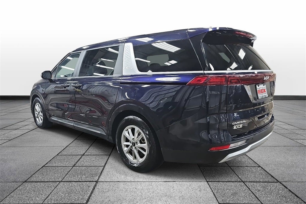 2024 Kia Carnival LX