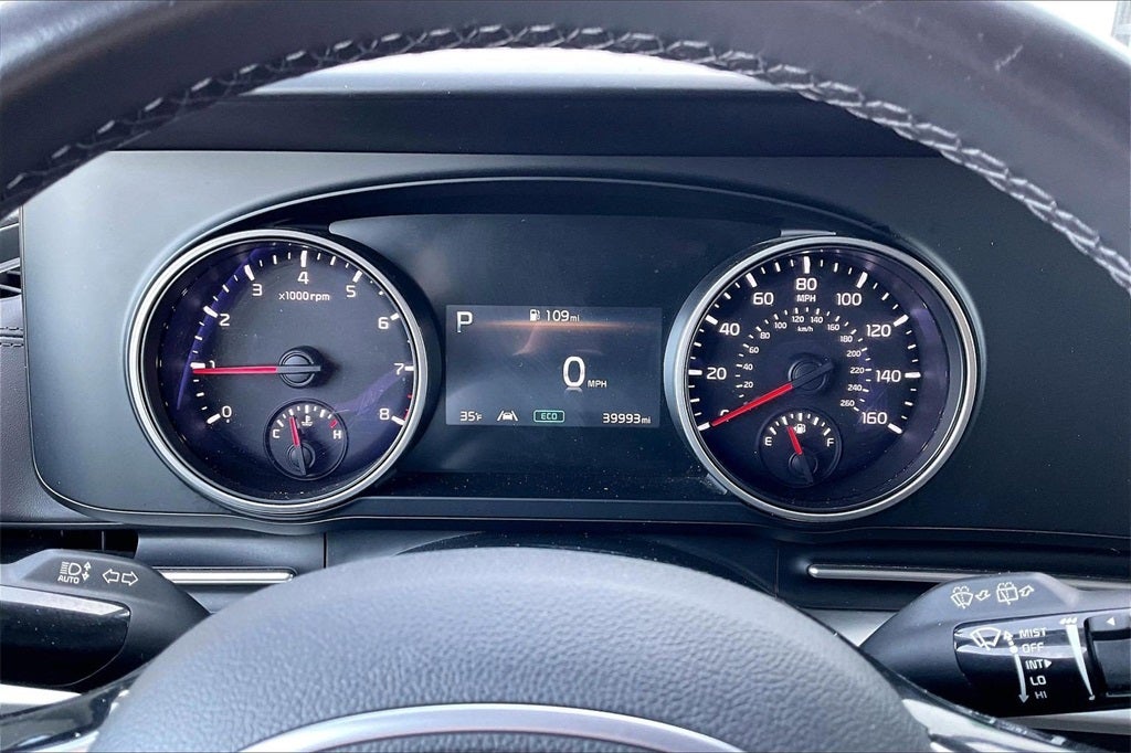 2024 Kia Carnival LX