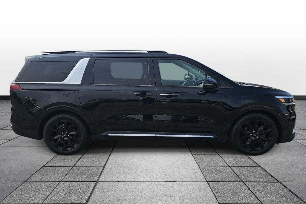2022 Kia Carnival SX