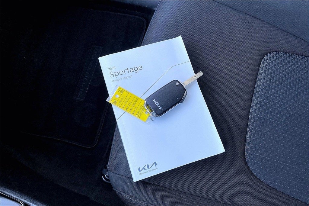 2024 Kia Sportage LX